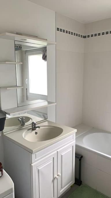 Appartement Lumineux De 60M2 Guer Zewnętrze zdjęcie